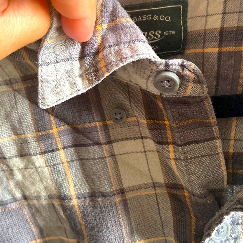Men’s button down - Picture 4 of 4